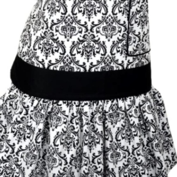 NWT Damask Black Apron - Picture 4 of 4